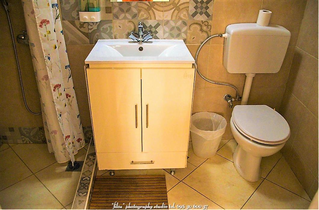 Happy Travellers Apartment Tesalonika Bagian luar foto