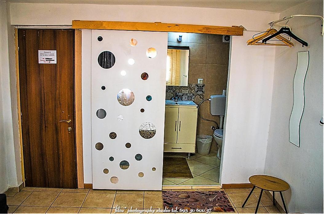 Happy Travellers Apartment Tesalonika Bagian luar foto