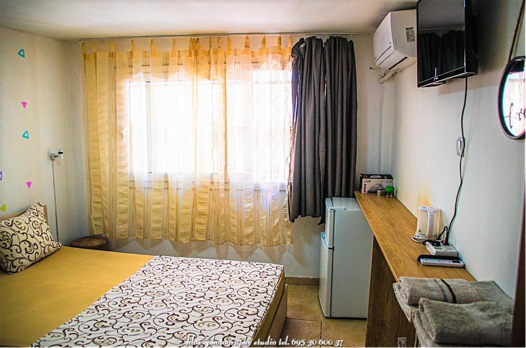 Happy Travellers Apartment Tesalonika Bagian luar foto