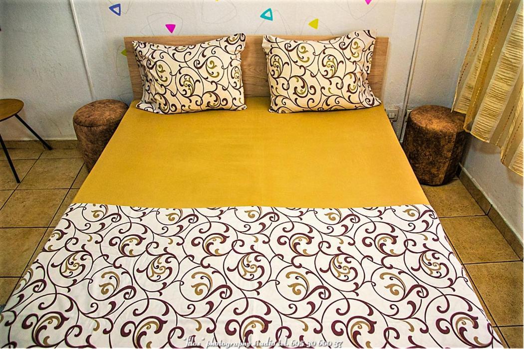 Happy Travellers Apartment Tesalonika Bagian luar foto
